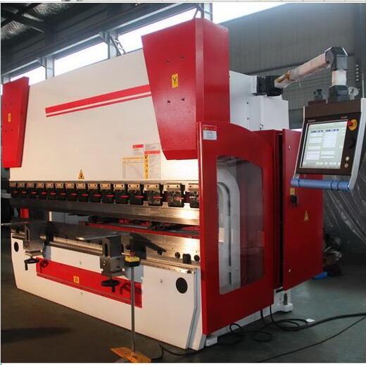 AHYW Yawei 8-akselinen CNC Pressbrakes 3M